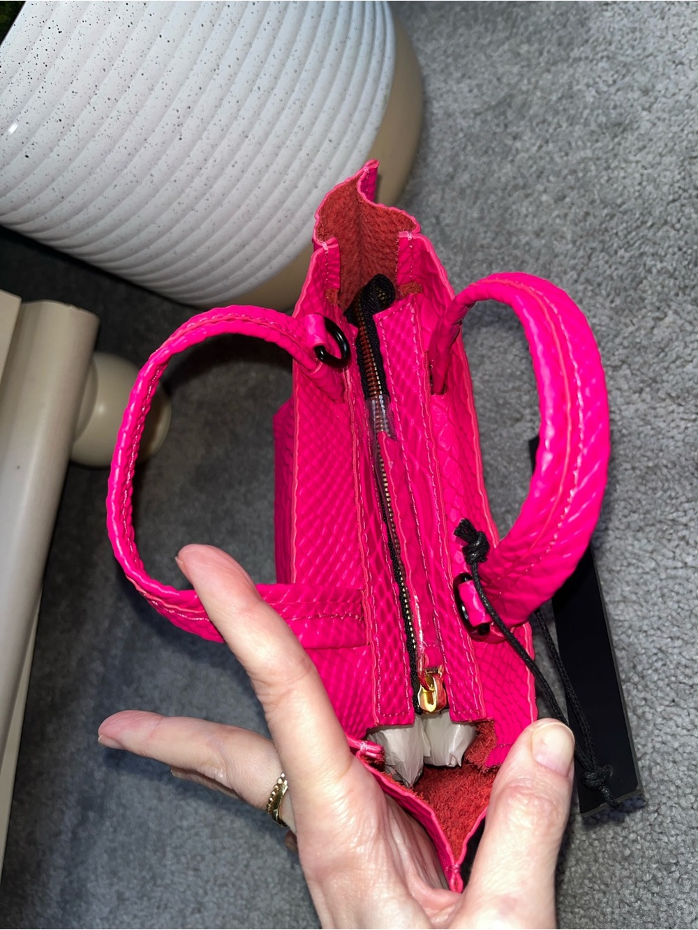 NWT Ampersand as Apostrophe Genuine Leather Micro Tote in Neon Pink Python - Picture 4 of 9